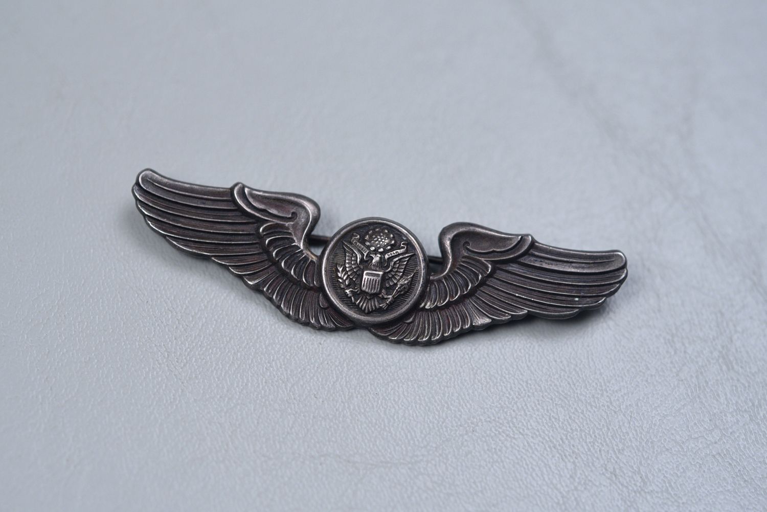 WWII U.S. ARMY AIR CORPS AIR CREW WING BY MEYER - PIN BACK, STERLING