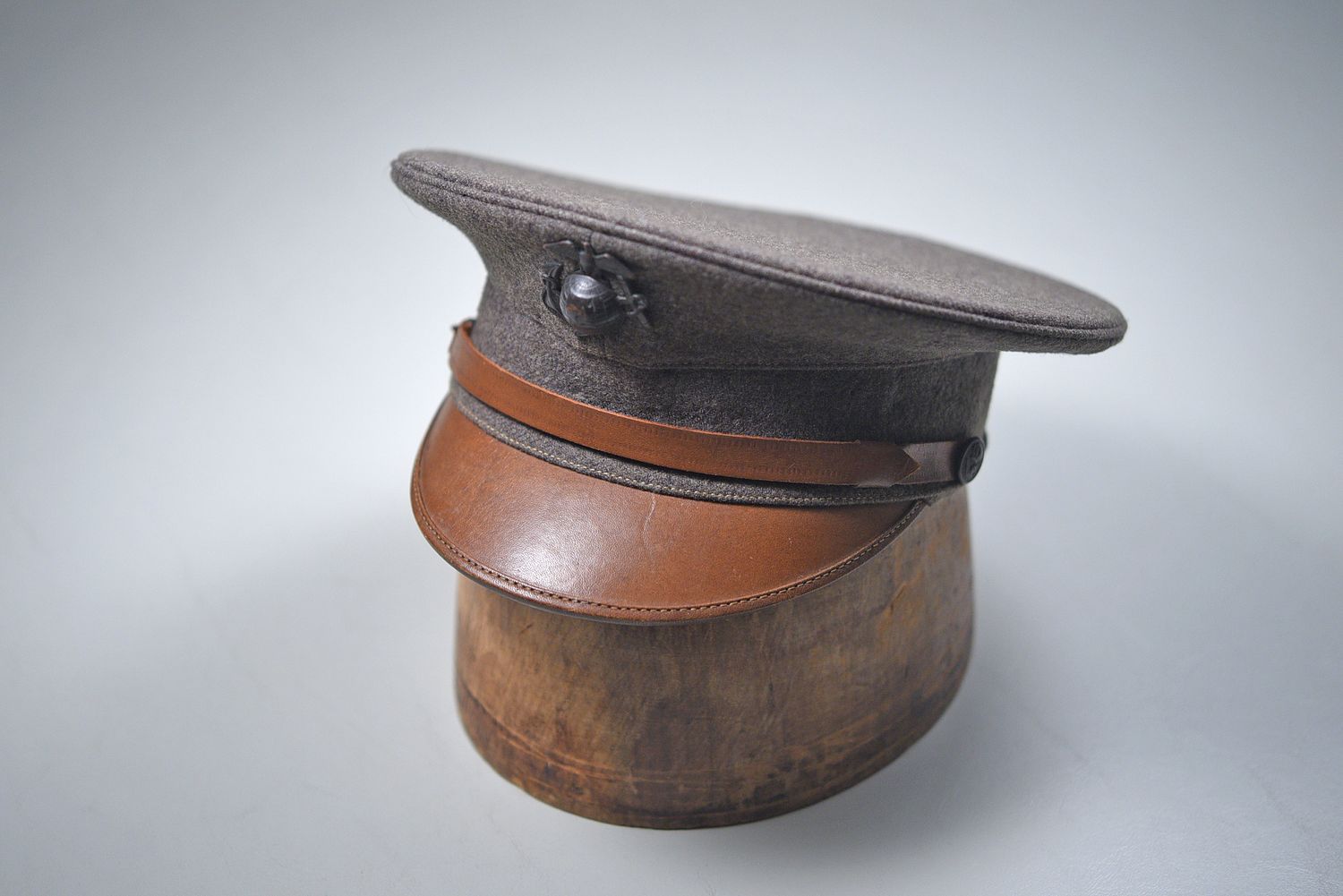 post-WWI U.S. MARINE CORPS ENLISTED VISOR CAP
