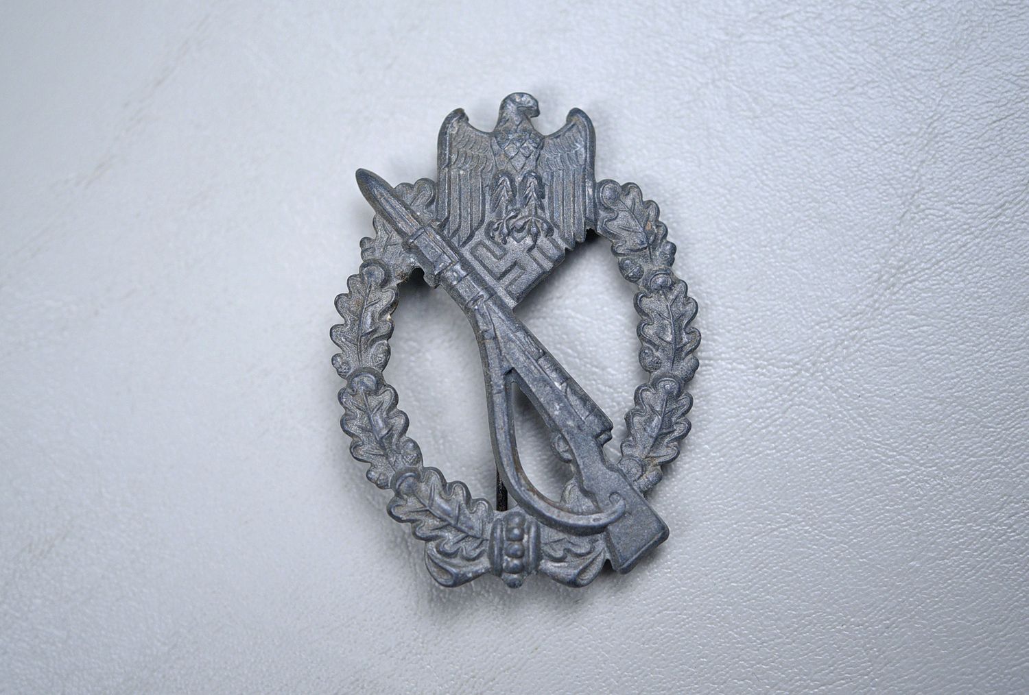 WWII GERMAN INFANTRY ASSAULT BADGE IN SILVER