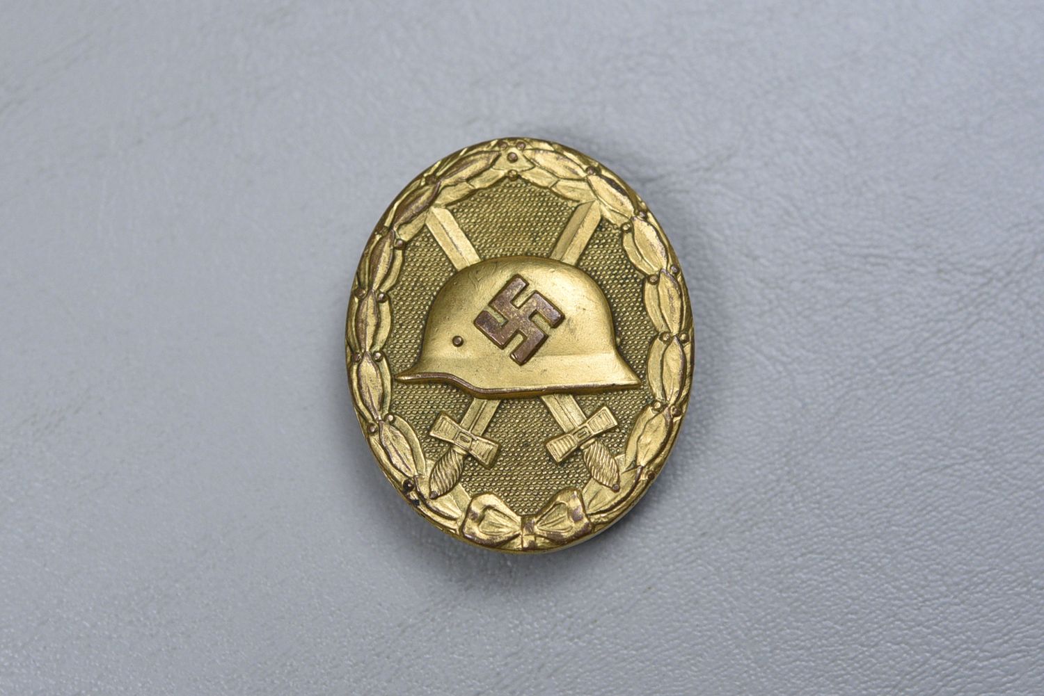WWII GERMAN MODEL 1939 WOUND BADGE IN GOLD – FIRE GILT FINISH