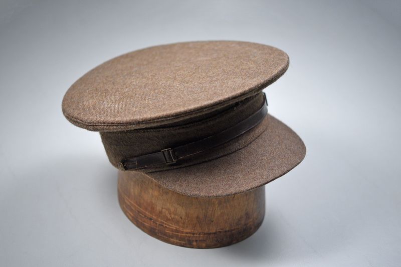 WWI BRITISH OFFICER'S VISOR HAT
