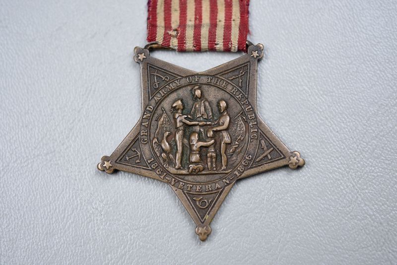 CIVIL WAR GRAND ARMY OF THE REPUBLIC MEDAL TYPE III VETERAN’S MEDAL - NUMBERED