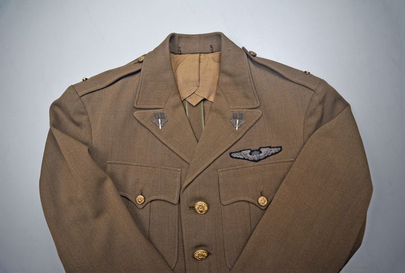 pre-WWII U.S. ARMY AIR CORPS PILOT'S UNIFORM COAT w/DIRECT EMBROIDERED INSIGNIA