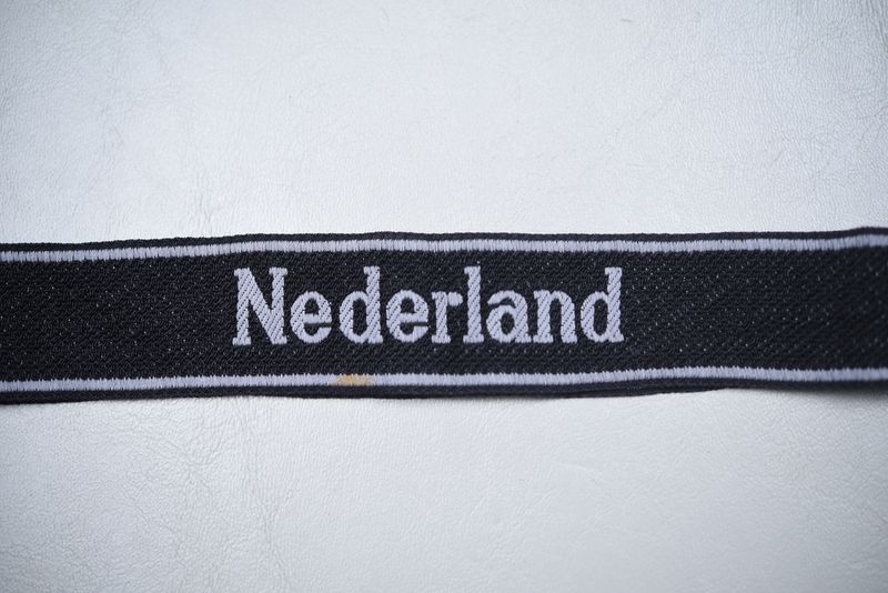 WWII GERMAN 1944 PATTERN 23rd PANZERGRENADIER DIVISION ‘NEDERLAND’ SS CUFF TITLE