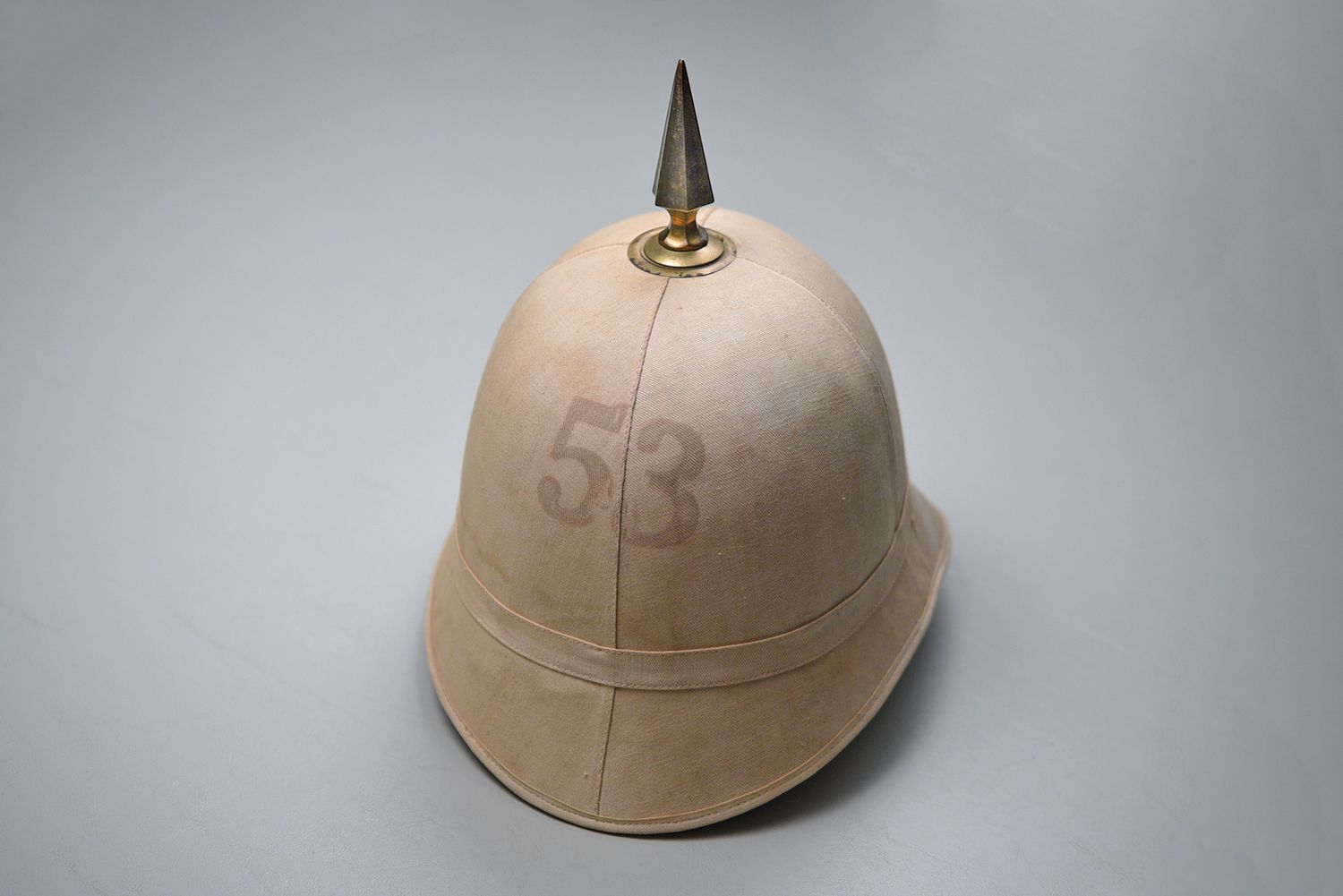 SPANISH AMERICAN WAR MODEL 1880 PITH HELMET - UNIT MARKED