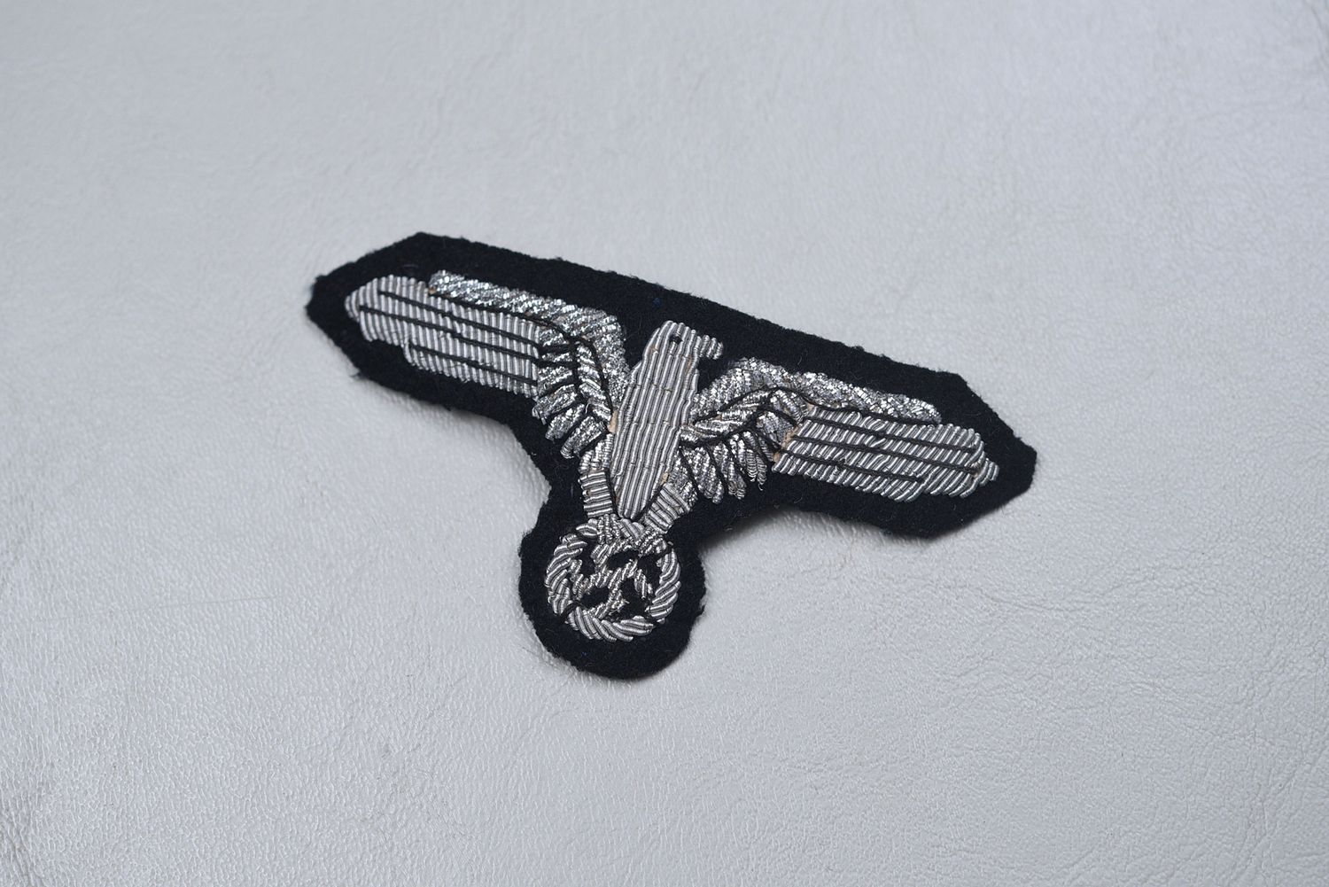 WWII GERMAN WAFFEN SS OFFICER&#39;S BULLION ARM EAGLE - PRE-RZM, 1st MODEL