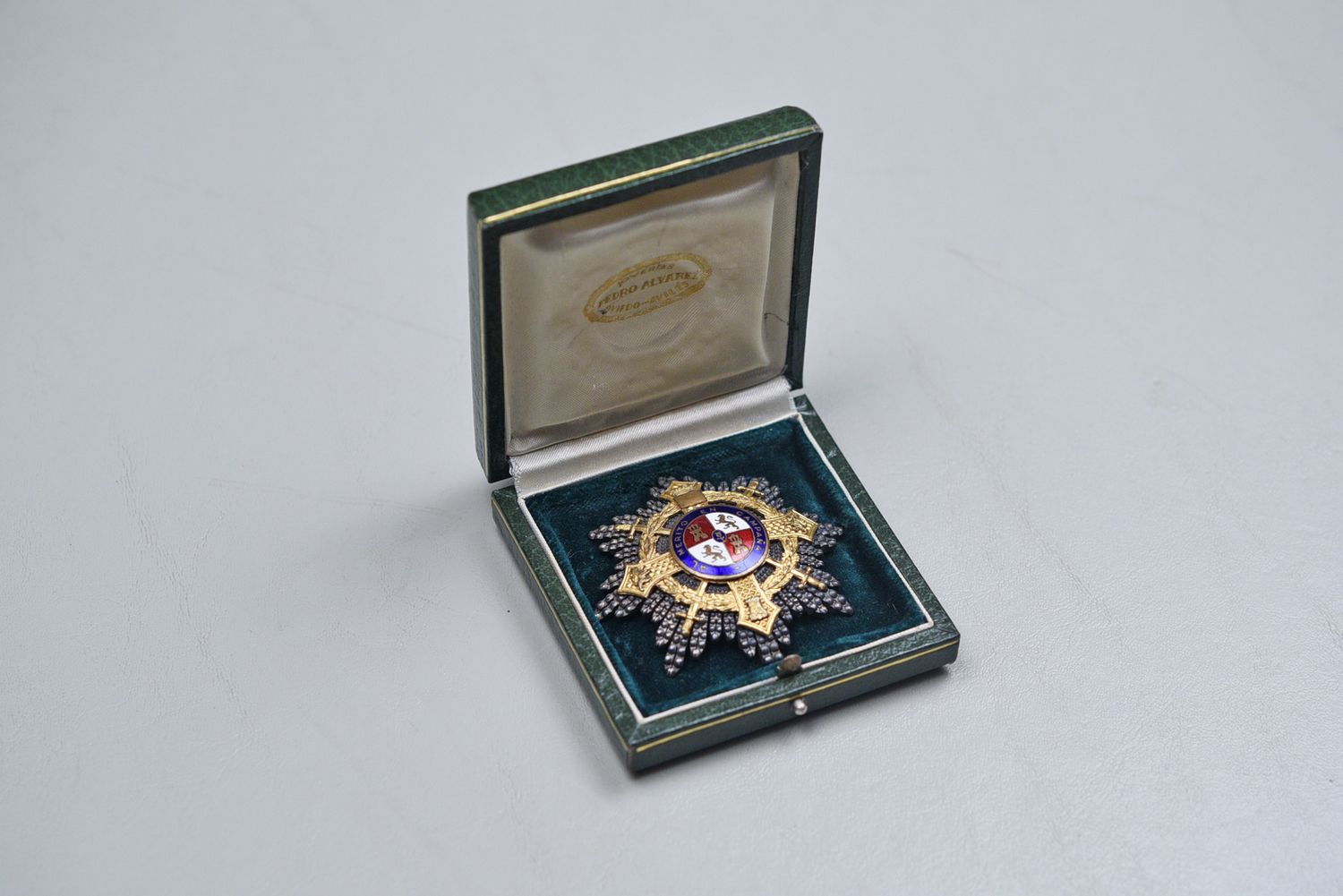 WWII GERMAN SPANISH CIVIL WAR ORDER OF MILITARY MERIT– CASED