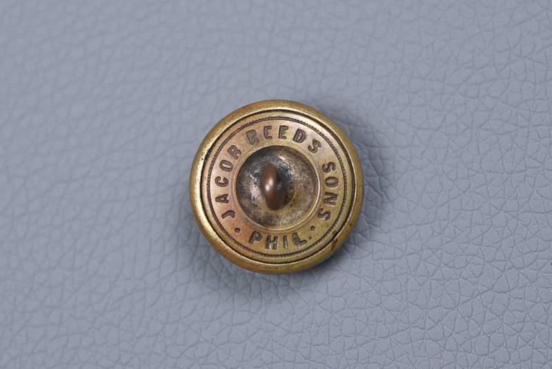 CIVIL WAR FEDERAL OFFICER EAGLE 'I' COAT BUTTON – 22mm