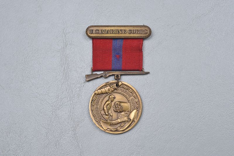 WWI U.S. MARINE CORPS GOOD CONDUCT MEDAL 1917-1921 - NAMED WWI U.S. MARINE CORPS GOOD CONDUCT MEDAL 1917-1921 - NAMED