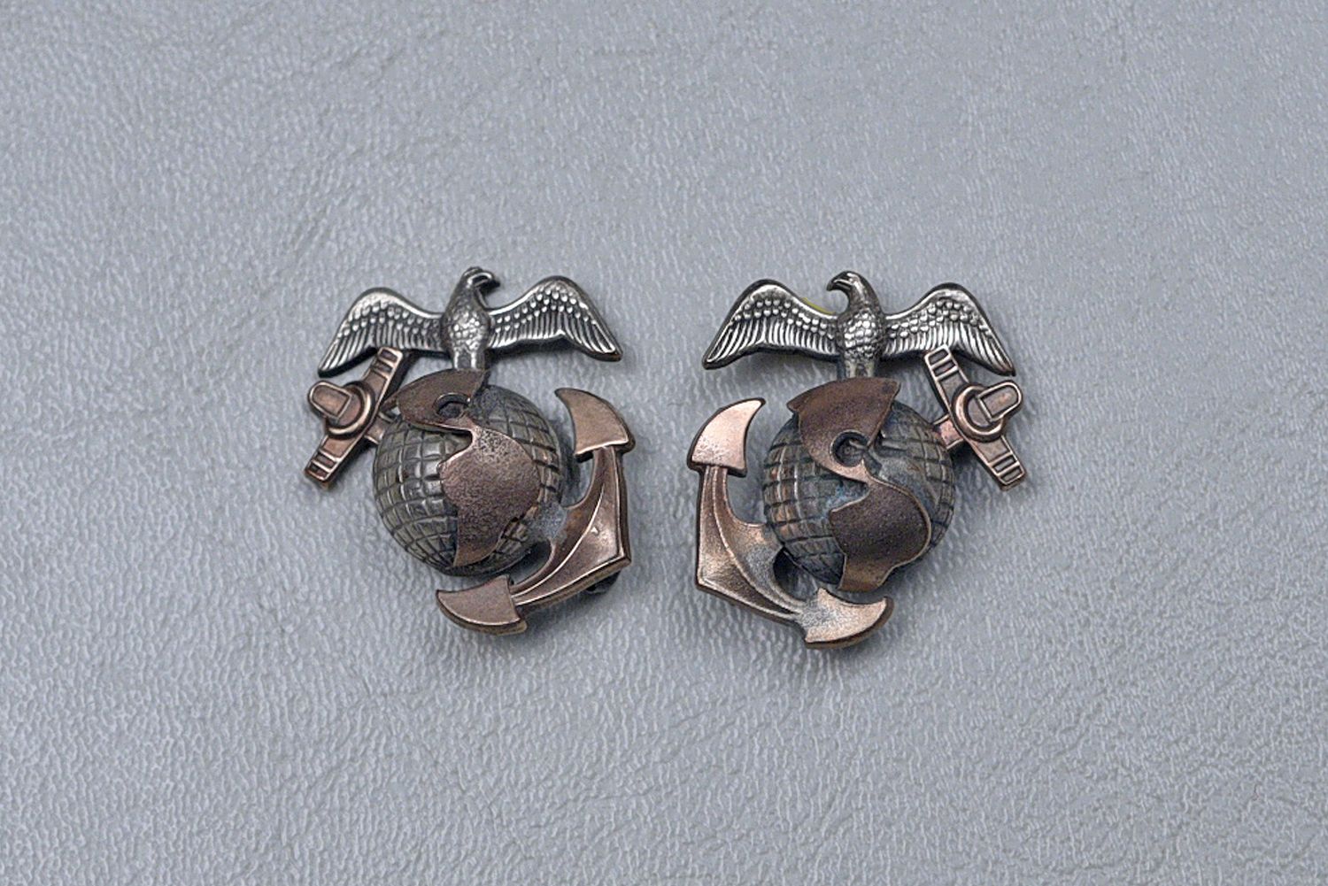 WWI U.S. MARINE CORPS 1920&#39;S OFFICER DROOP WING EGA - EXQUISITE MATCHED PAIR, PIN BACK
