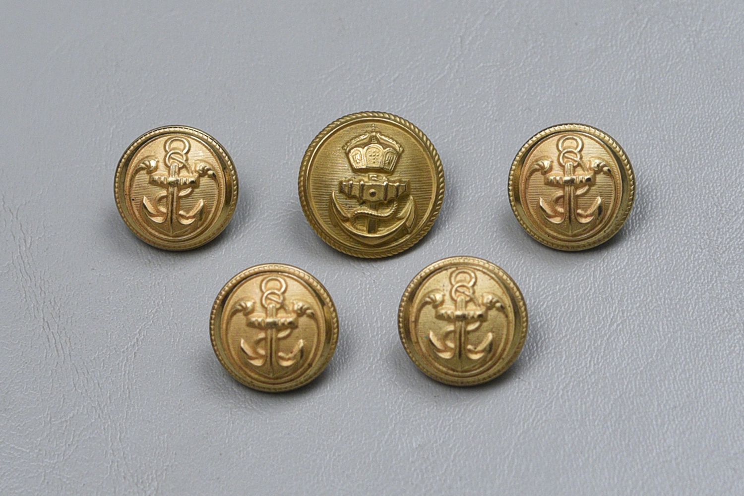 WWI GERMAN KAISERLICHE MARINE BUTTON LOT OF 5 - 1 LARGE, 4 MEDIUM WWI GERMAN KAISERLICHE MARINE BUTTON LOT OF 5 - 1 LARGE, 4 MEDIUM