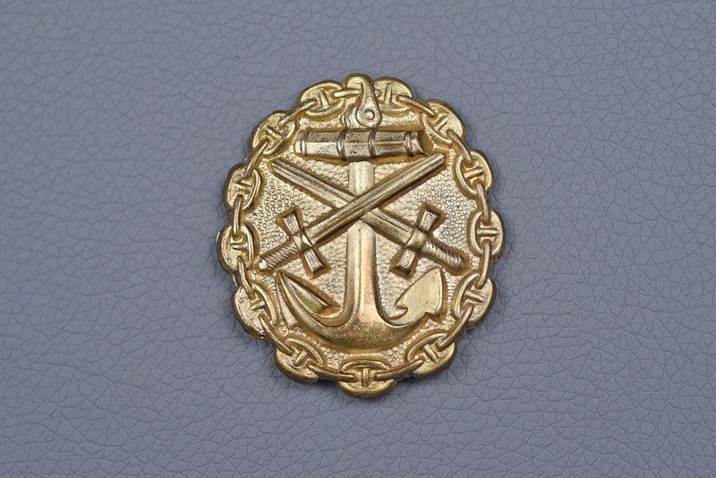 WWI GERMAN KAISERLICHE MARINE GOLD WOUND BADGE