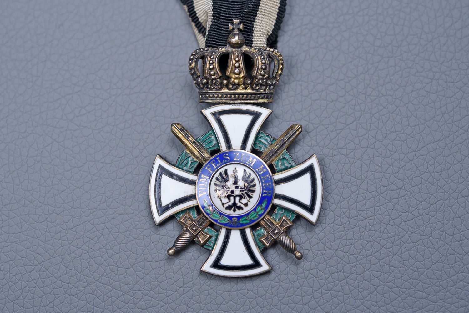 WWI GERMAN PRUSSIAN HOUSE ORDER OF HOHENZOLLERN - KNIGHTS CROSS