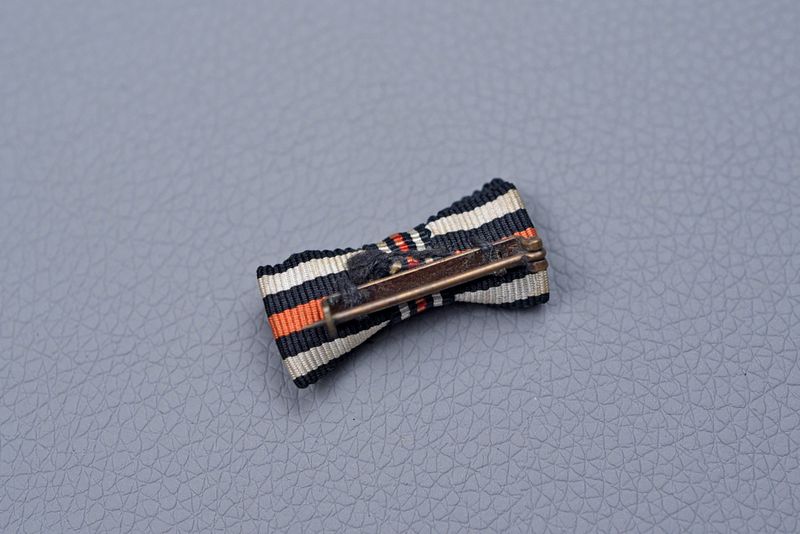 WWI GERMAN HINDENBURG HONOR CROSS w/SWORDS BOUTONNIERE