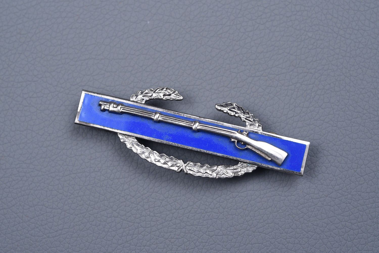 WWII U.S. ARMY COMBAT INFANTRY BADGE w/APPLIED MUSKET - SCARCE STERLING MARK