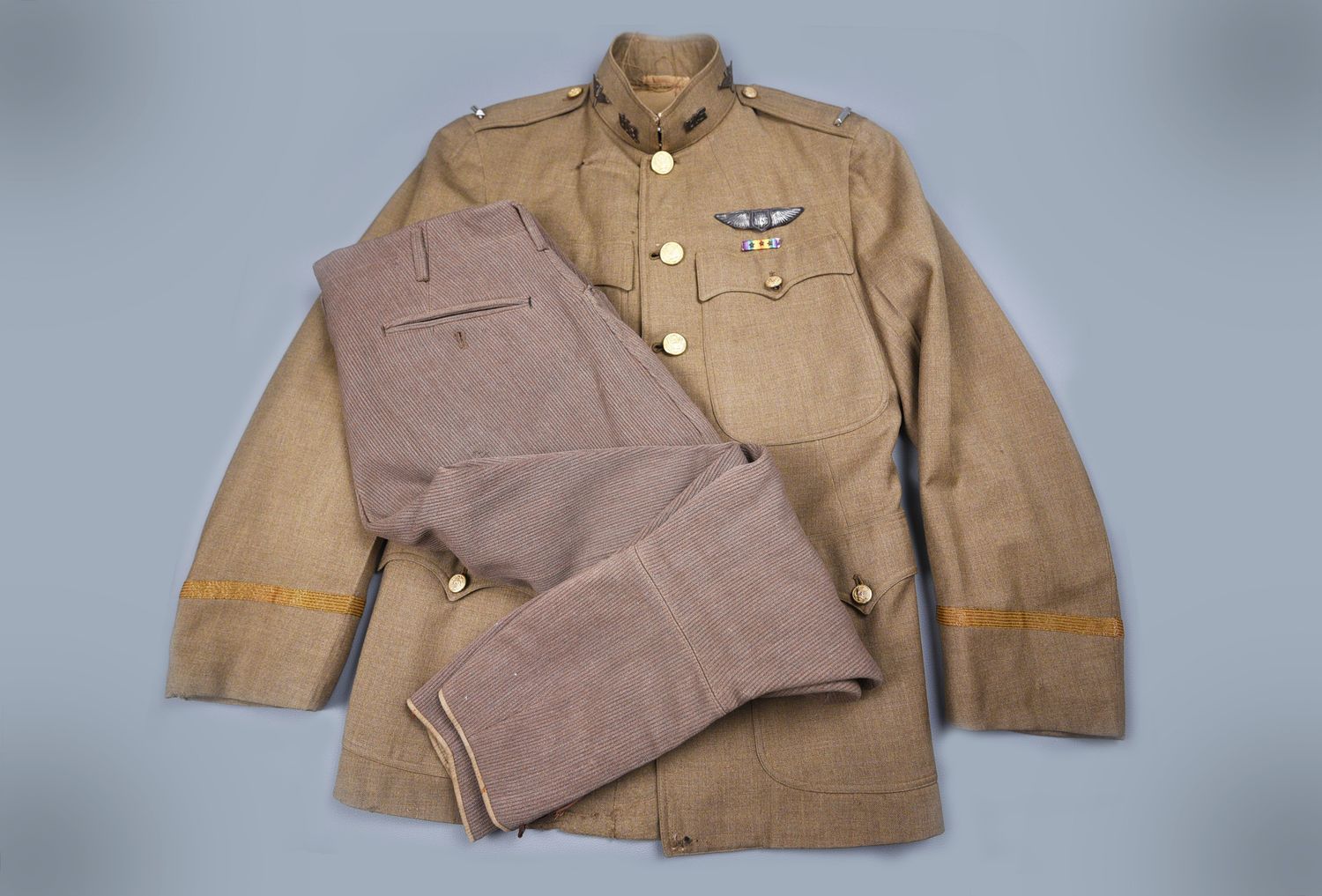 Post-WWI U.S. AIR SERVICE OFFICER&#39;S UNIFORM JACKET AND TROUSERS
