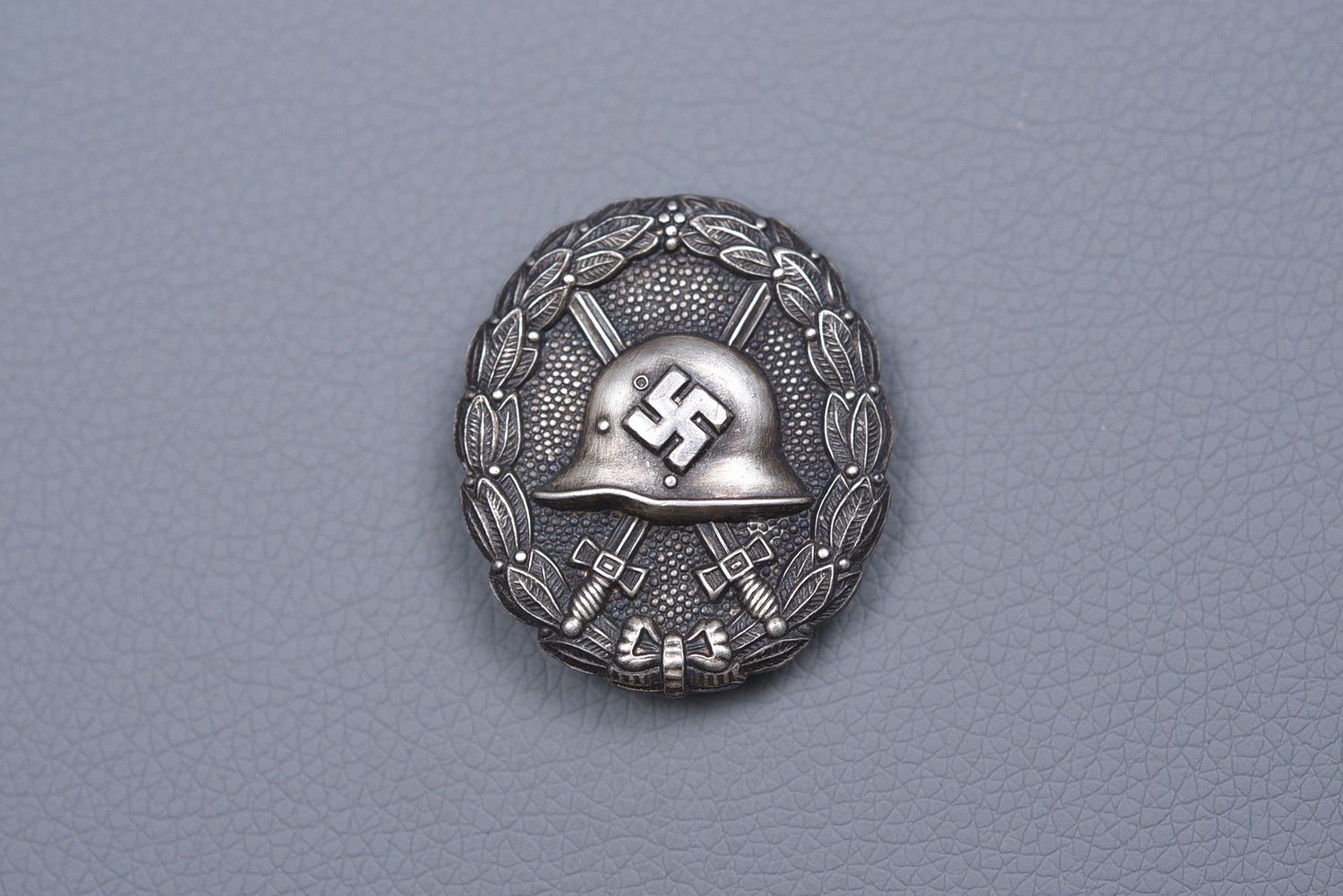 WWII GERMAN MODEL 1936 &#39;SPANISH&#39; WOUND BADGE IN SILVER