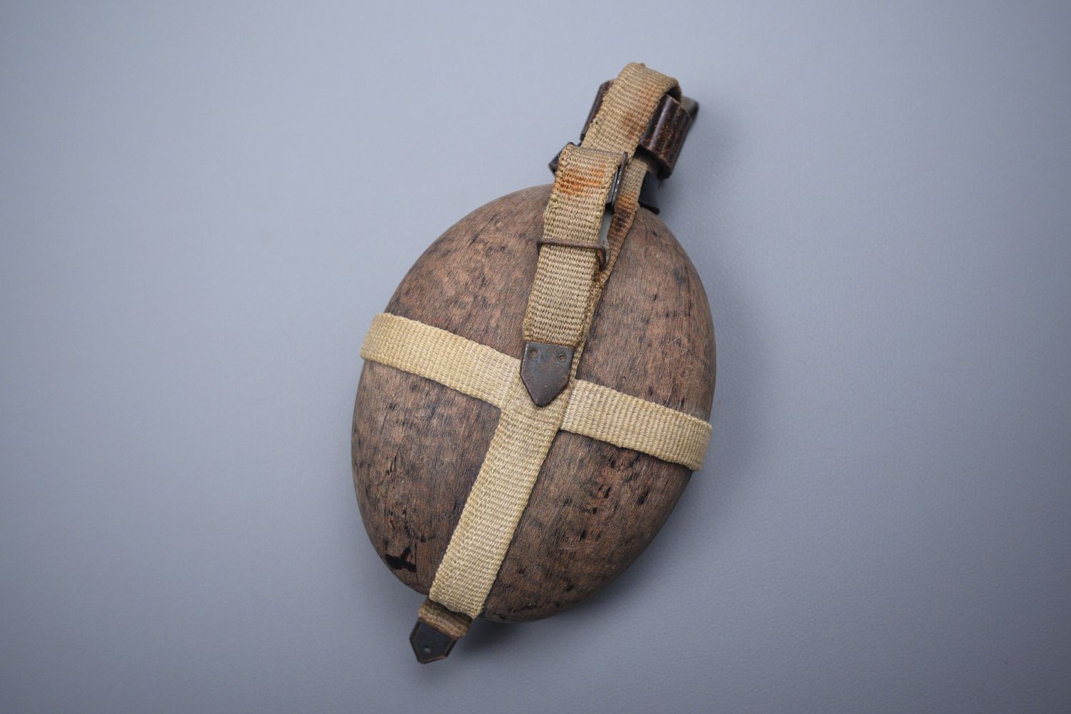 WWII GERMAN M31 TROPICAL CANTEEN w/WEBBED STRAPS - DATED 1942