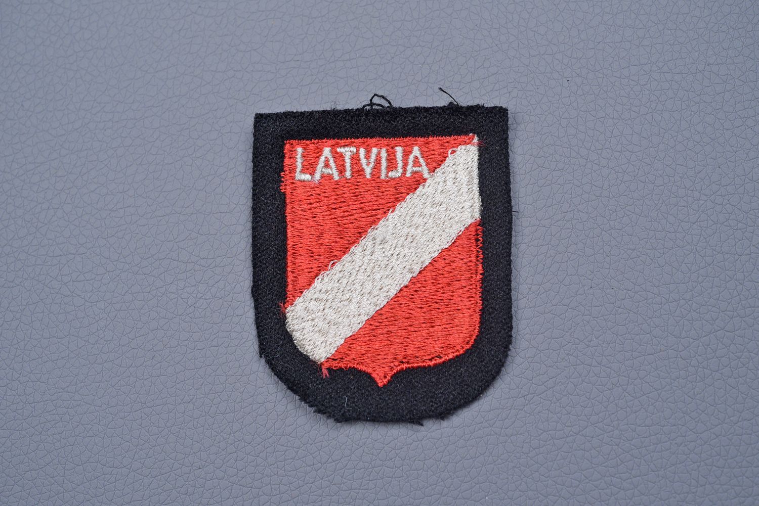 WWII GERMAN WAFFEN SS FOREIGN VOLUNTEER LATVIAN SLEEVE SHIELD