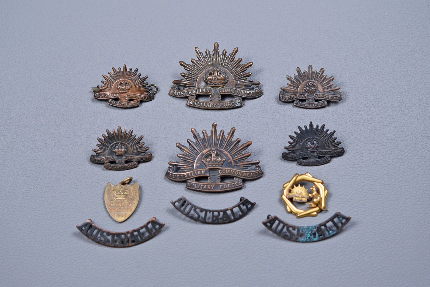 WWI AUSTRALIAN BADGE LOT OF 11 INSIGNIA