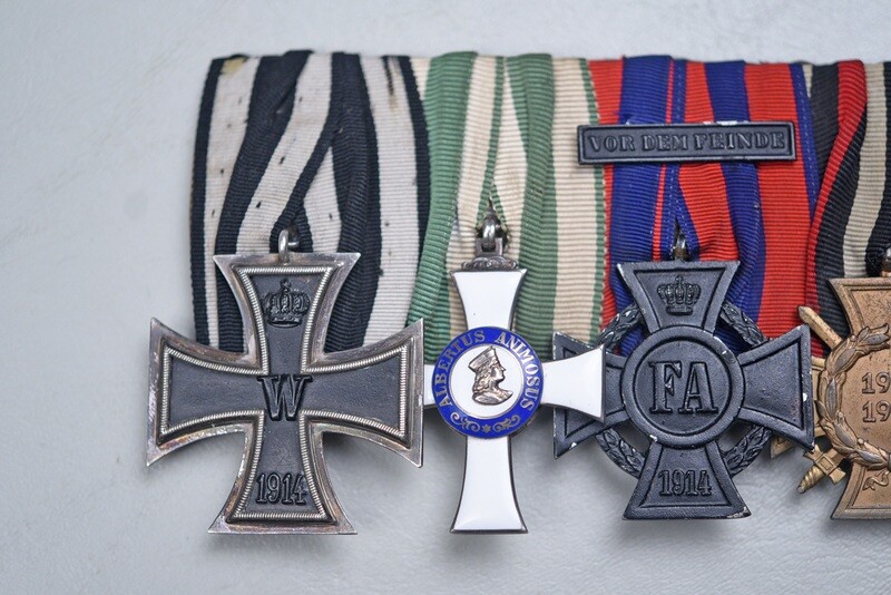 WWI/II GERMAN 1914 IRON CROSS/ALBRECHT ORDER / OLDENBURG CROSS / 8-YEAR SS 5-PLACE MEDAL BAR