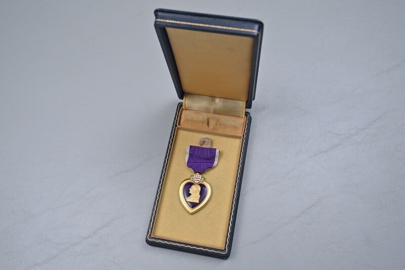 VIETNAM WAR U.S. ARMY 1st CAVALRY PURPLE HEART MEDAL NAMED TO LZ X-RAY KIA