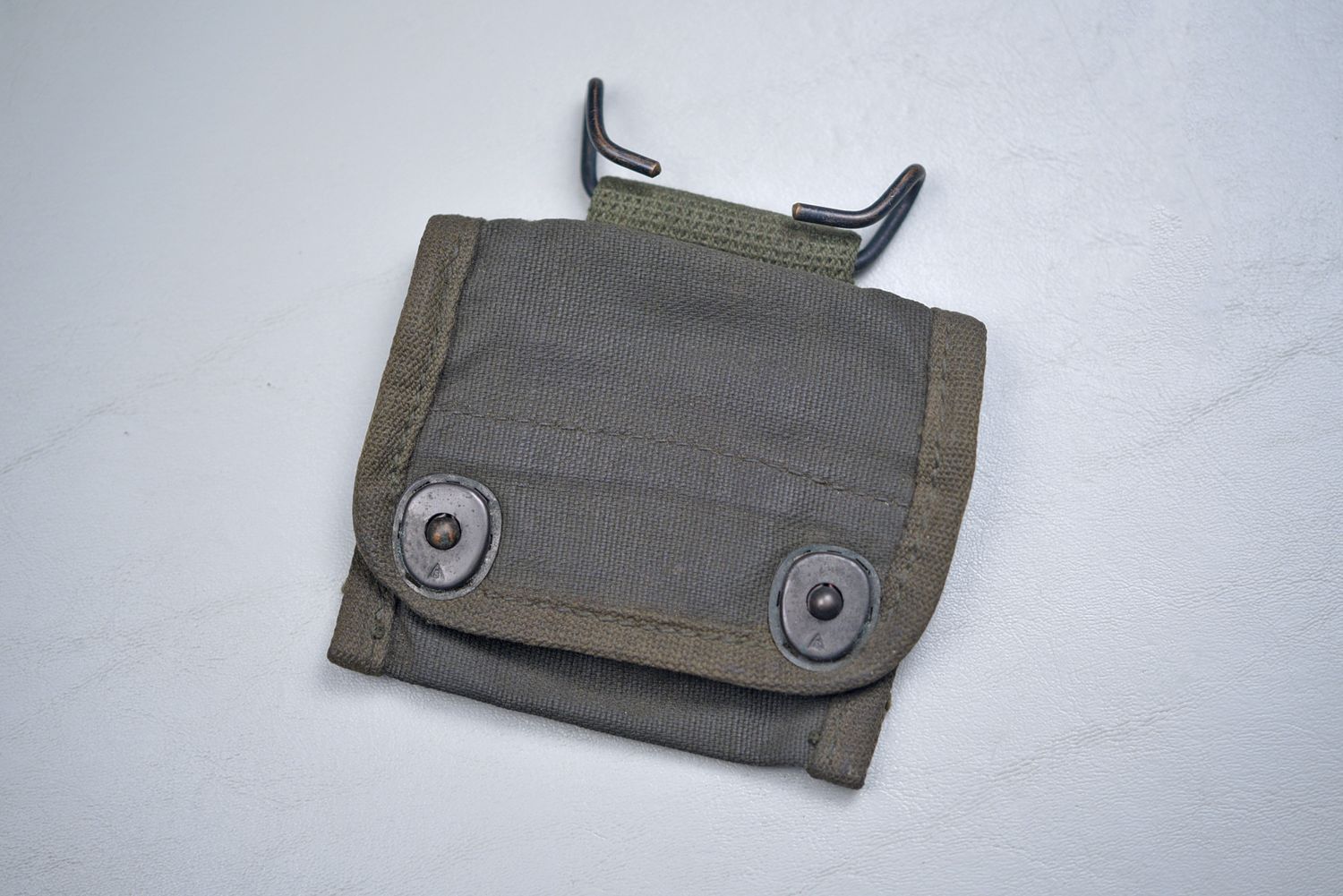 WWII U.S. LENSETIC WATERPROOF POUCH WWII U.S. LENSETIC WATERPROOF POUCH
