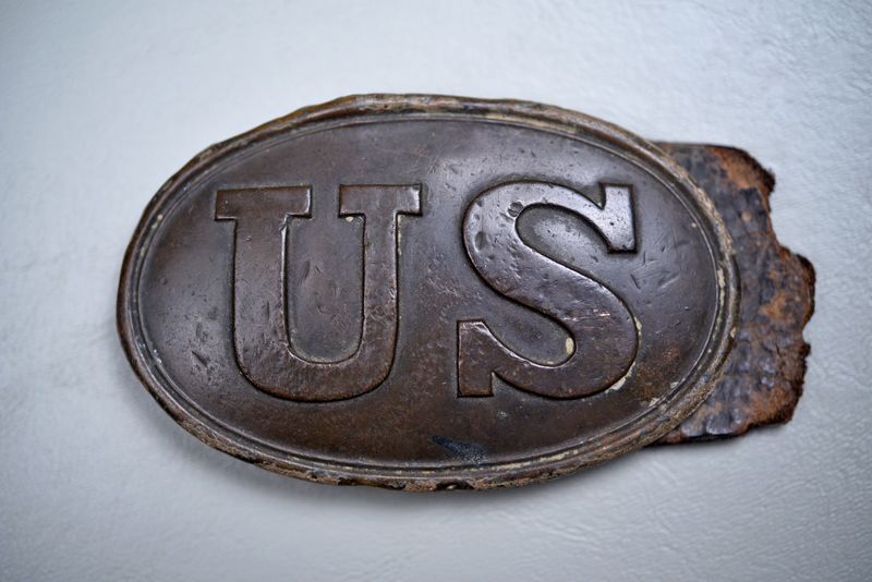 CIVIL WAR U.S. OVAL BUCKLE w/ARROW HOOK & LEATHER - BATTLEFIELD RECOVERED