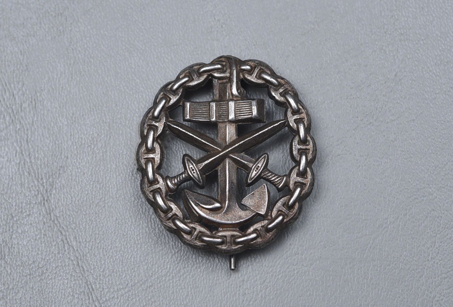 WWI IMPERIAL GERMAN KAISERLICHE MARINE WOUND BADGE IN SILVER - CUT OUT WWI IMPERIAL GERMAN KAISERLICHE MARINE WOUND BADGE IN SILVER - CUT OUT