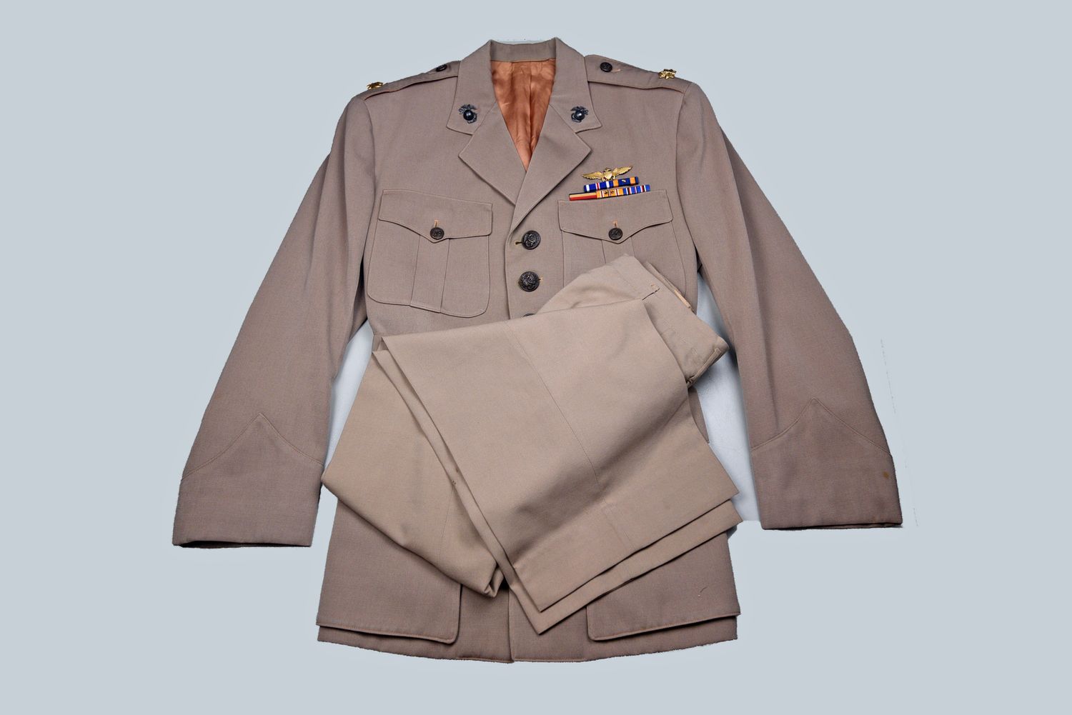 WWII U.S. MARINE CORPS AVIATOR'S TAN UNIFORM JACKET & TROUSERS w/INSIGNIA - IDENTIFIED WWII U.S. MARINE CORPS AVIATOR'S TAN UNIFORM JACKET & TROUSERS w/INSIGNIA - IDENTIFIED