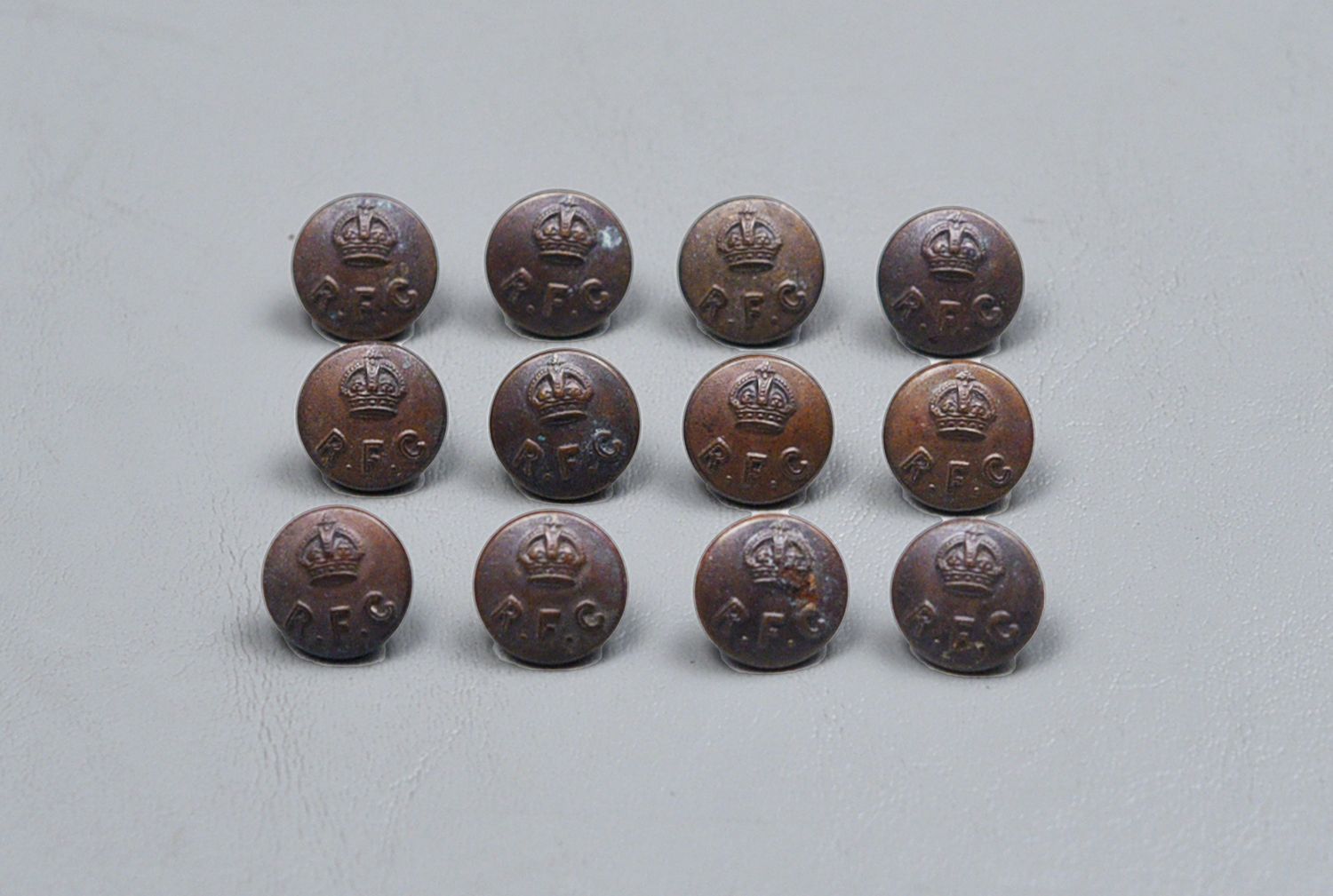 WWI BRITISH SMALL ROYAL FLYING CORPS BUTTONS LOT OF 12 WWI BRITISH SMALL ROYAL FLYING CORPS BUTTONS LOT OF 12
