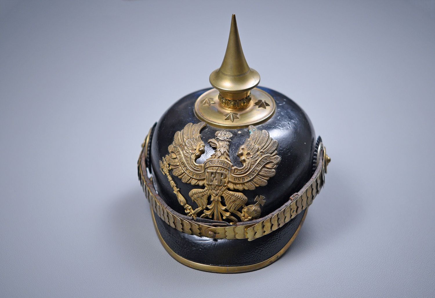 WWI GERMAN PRUSSIAN OFFICER'S SPIKED HELMET WWI GERMAN PRUSSIAN OFFICER'S SPIKED HELMET