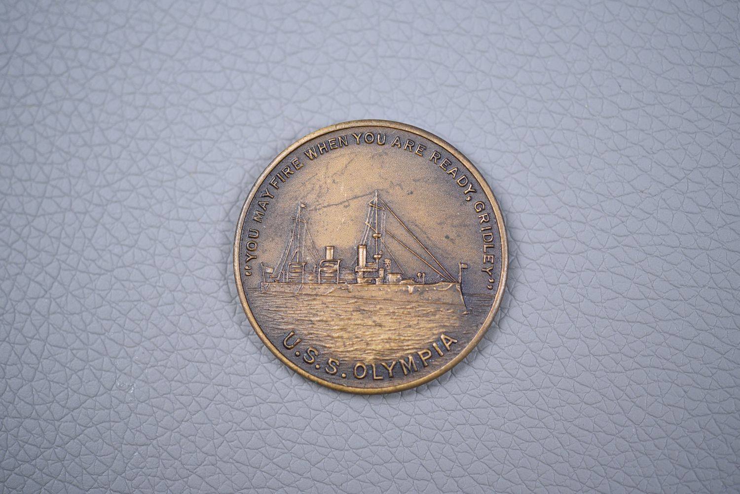 U.S. SPANISH AMERICAL WAR U.S.S. OLYMPIA COMMEMORATIVE MEDALLION