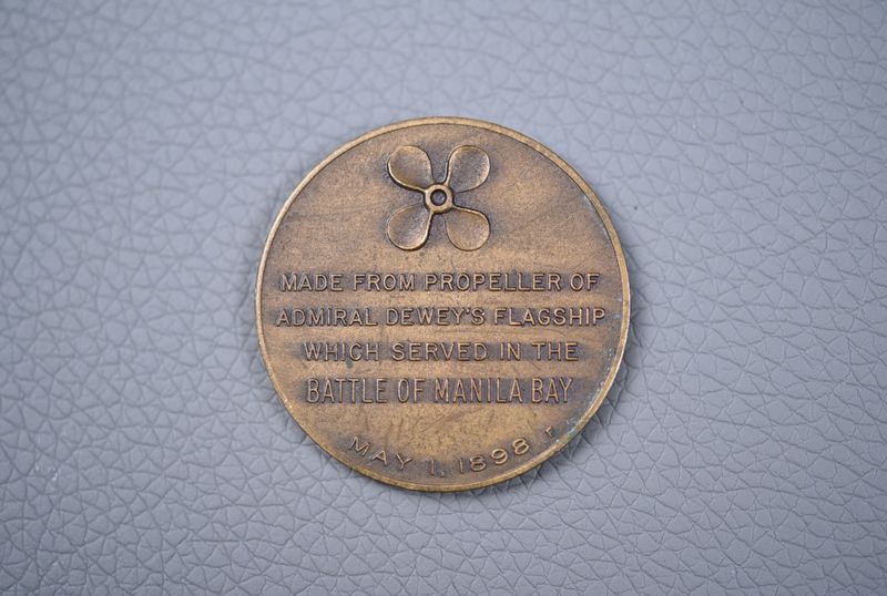 U.S. SPANISH AMERICAL WAR U.S.S. OLYMPIA COMMEMORATIVE MEDALLION