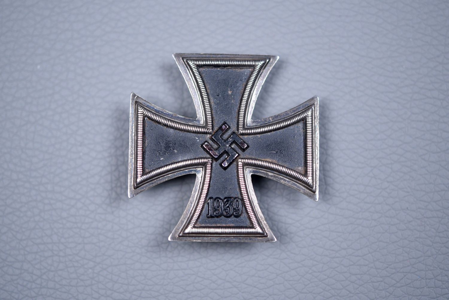 WWII GERMAN 1939 IRON CROSS 1st CLASS BY ZIMMERMANN