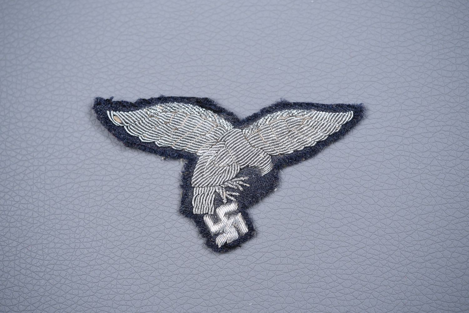 WWII GERMAN LUFTWAFFE OFFICER'S BREAST EAGLE IN HEAVY BULLION w/DROOP