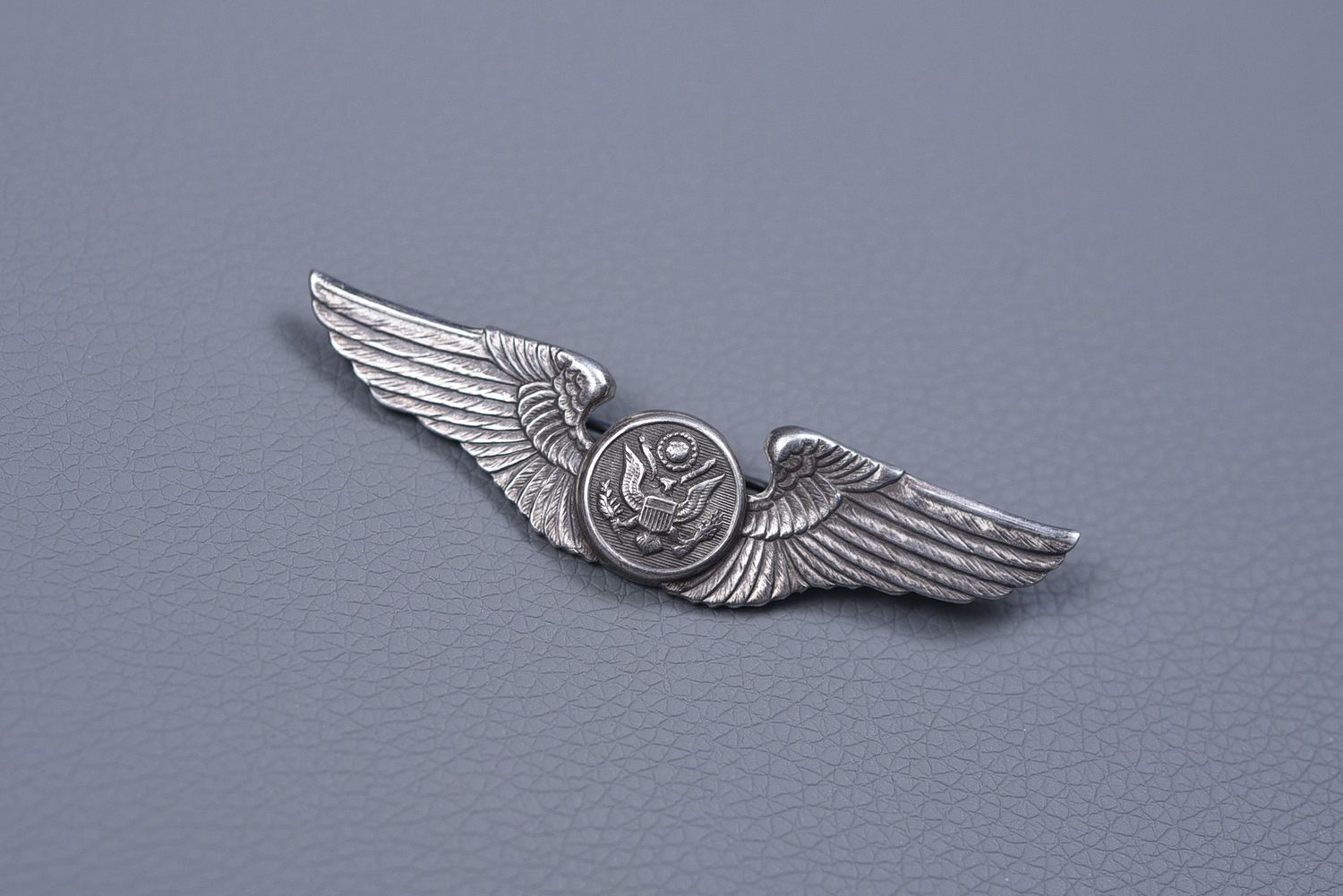 WWII U.S. ARMY AIR CORPS AIR CREW WING BY BLACKINTON w/HEAVY CATCH - PIN BACK, STERLING WWII U.S. ARMY AIR CORPS AIR CREW WING BY BLACKINTON w/HEAVY CATCH - PIN BACK, STERLING