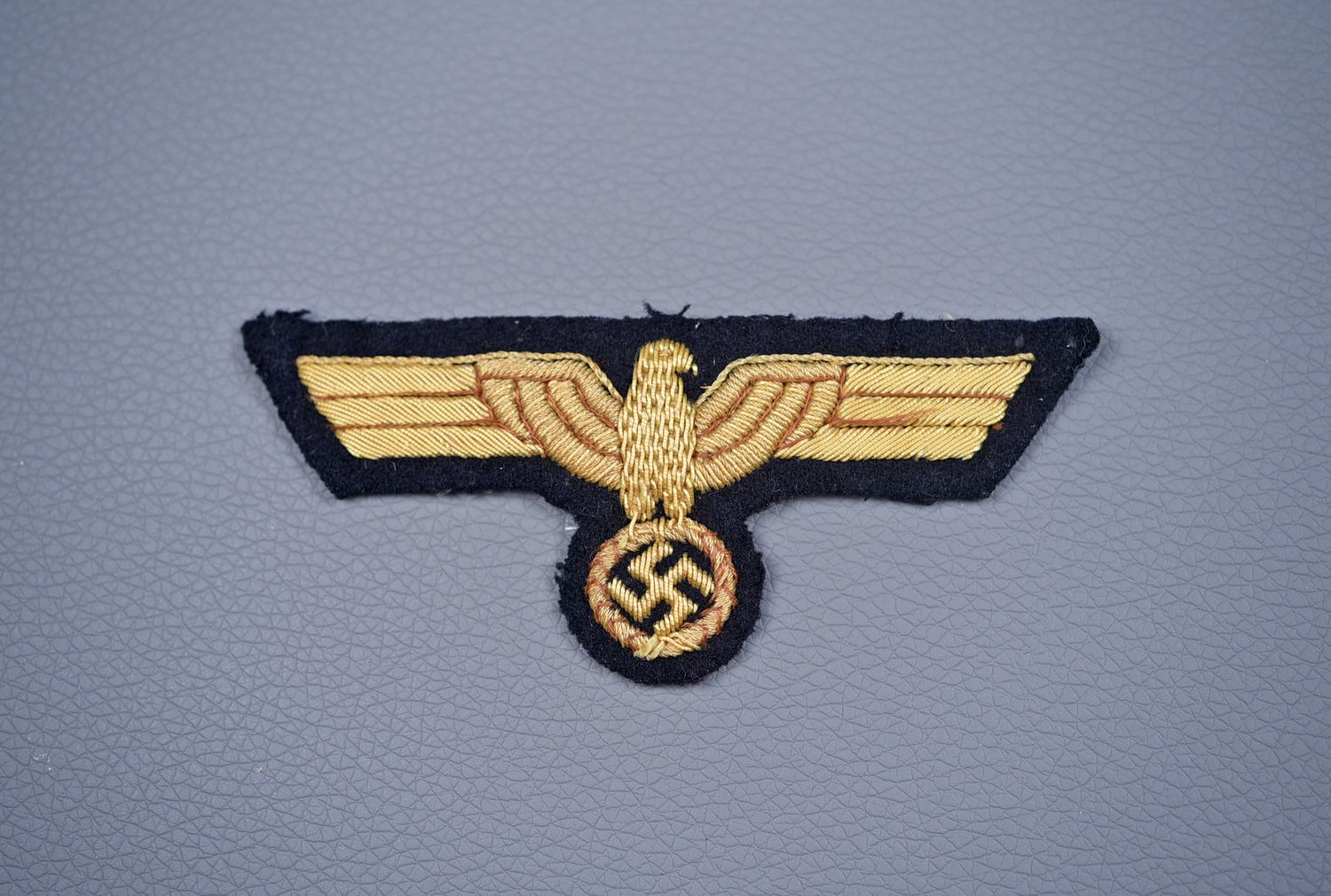 WWII GERMAN KRIEGSMARINE OFFICER'S BREAST EAGLE WWII GERMAN KRIEGSMARINE OFFICER'S BREAST EAGLE