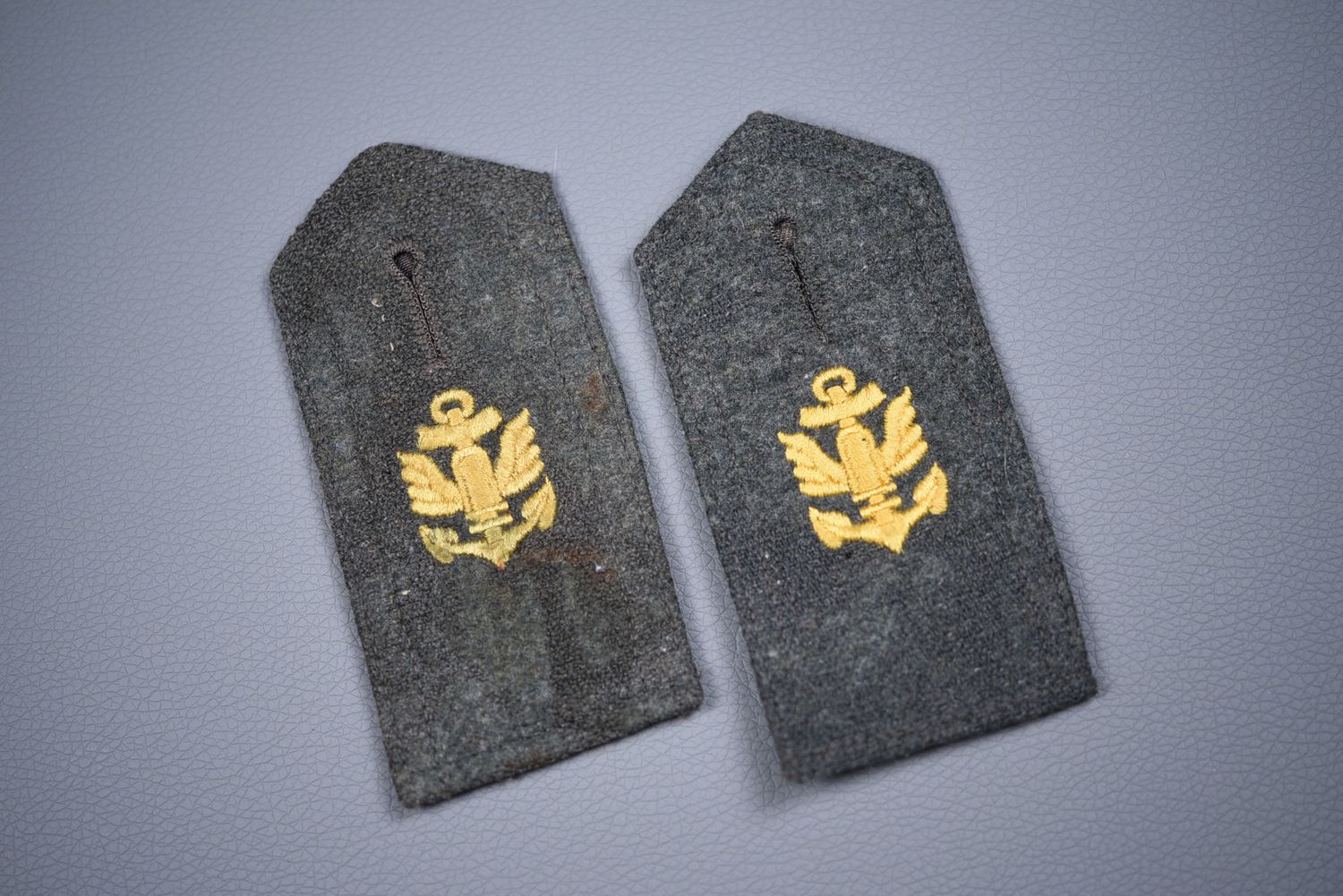 WWII GERMAN KRIEGSMARINE COASTAL ARTILLERY ENLISTED SHOULDER STRAPS WWII GERMAN KRIEGSMARINE COASTAL ARTILLERY ENLISTED SHOULDER STRAPS