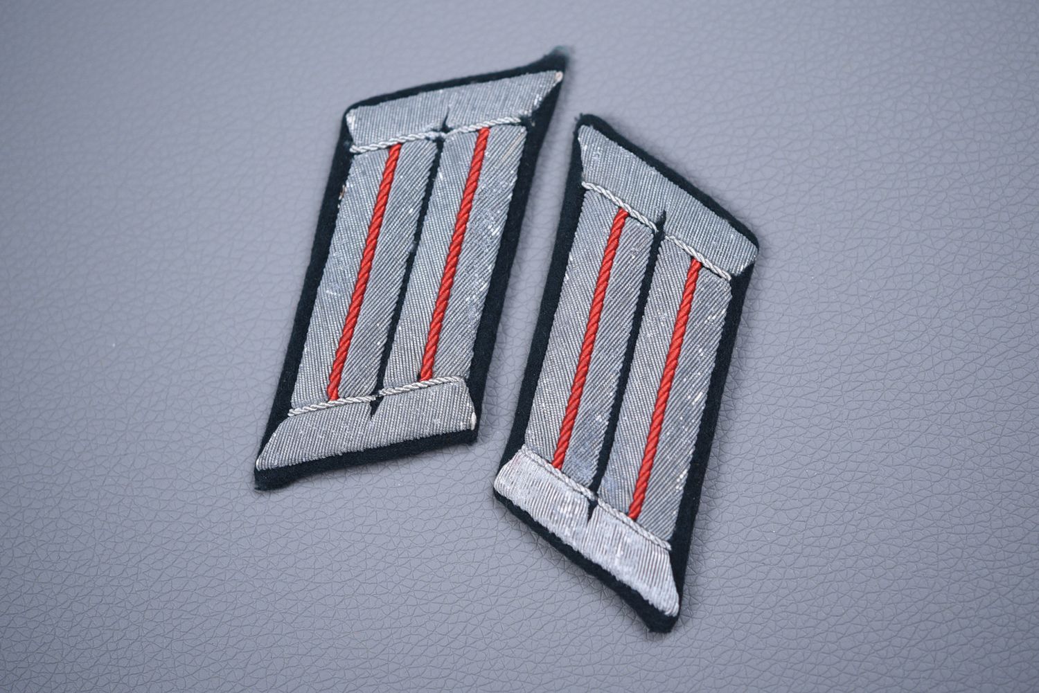 WWII GERMAN ARMY ARTILLERY OFFICER COLLAR TABS - MATCHED SET WWII GERMAN ARMY ARTILLERY OFFICER COLLAR TABS - MATCHED SET