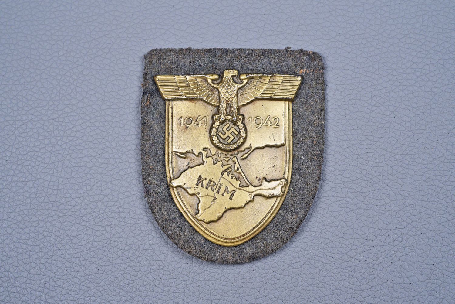 WWII GERMAN ARMY KRIM SHIELD - UNIFORM REMOVED