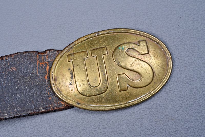 CIVIL WAR U.S. OVAL BUCKLE ON BLACK LEATHER BELT