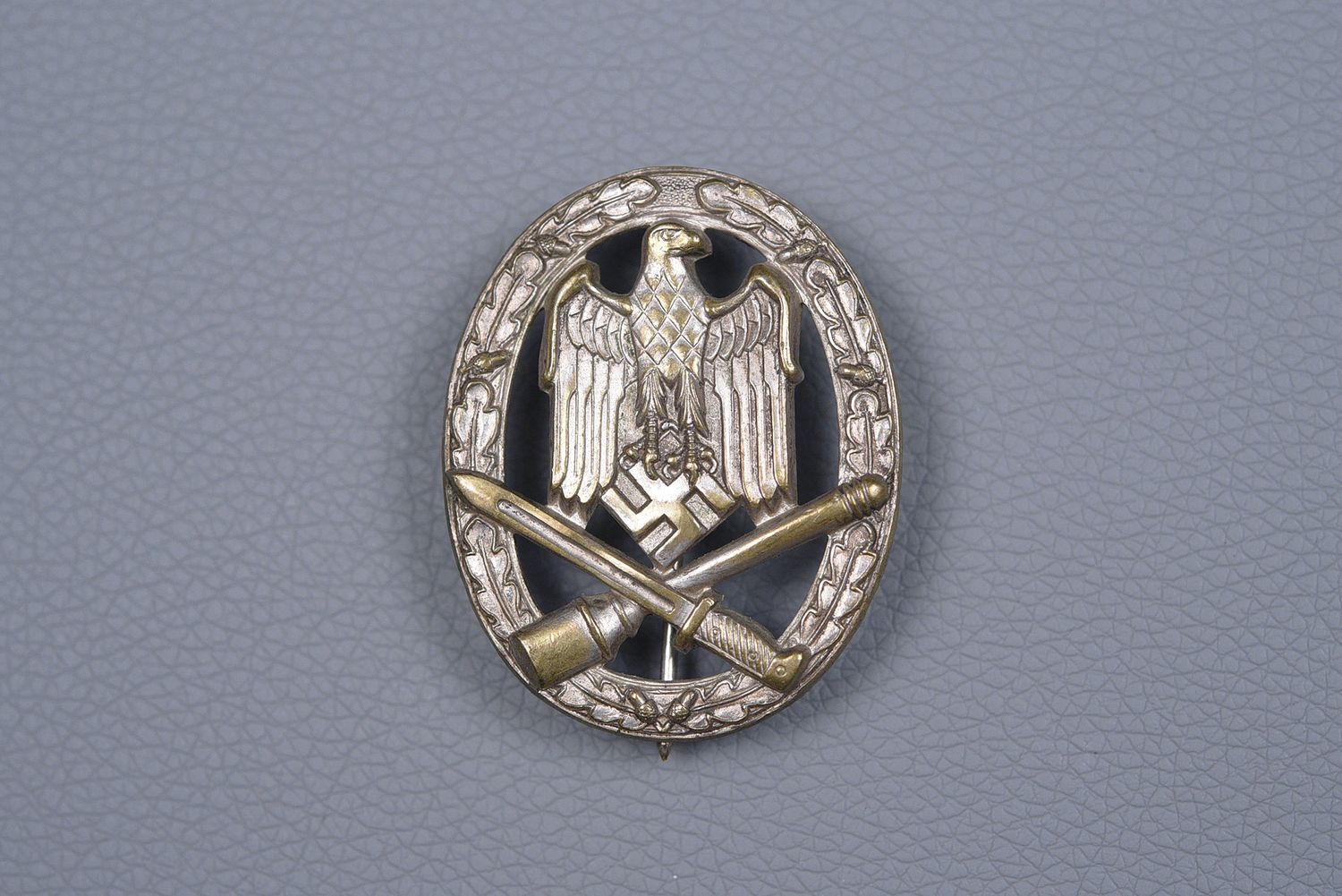 WWII GERMAN GENERAL ASSAULT BADGE