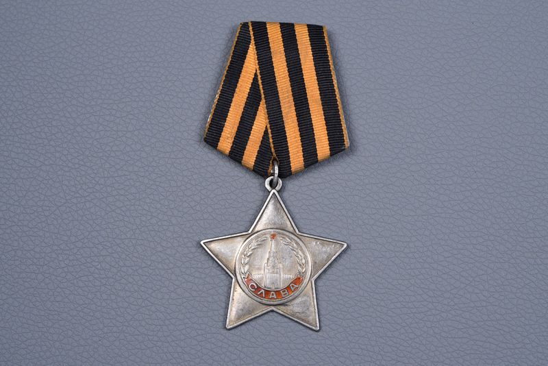 WWII SOVIET RUSSIAN ORDER OF GLORY III CLASS - NUMBERED