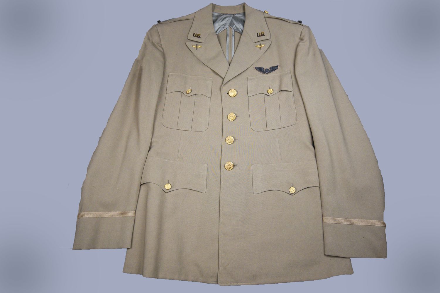 pre-WORLD WAR II U.S. ARMY AIR CORPS OFFICER TAN UNIFORM JACKET w/INSIGNIA - BULLION WING pre-WORLD WAR II U.S. ARMY AIR CORPS OFFICER TAN UNIFORM JACKET w/INSIGNIA - BULLION WING