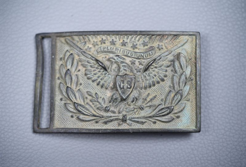 CIVIL WAR CONFEDERATE OFFICER'S RECTANGULAR SWORD BELT PLATE - AGED REPLICA