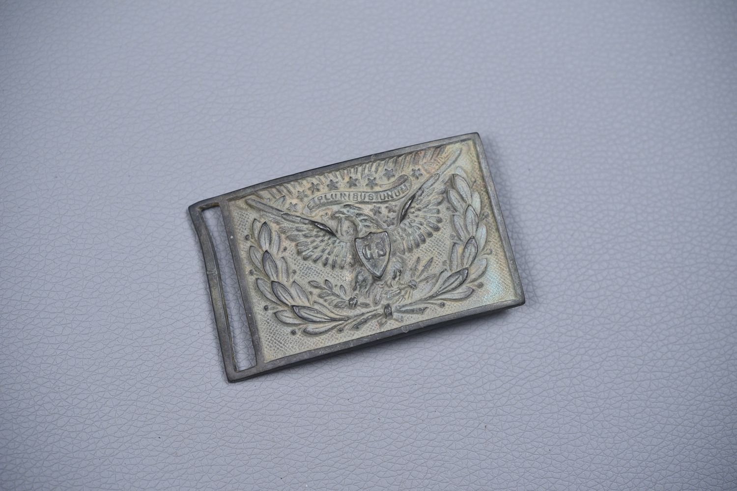 CIVIL WAR CONFEDERATE OFFICER'S RECTANGULAR SWORD BELT PLATE - AGED REPLICA CIVIL WAR CONFEDERATE OFFICER'S RECTANGULAR SWORD BELT PLATE - AGED REPLICA