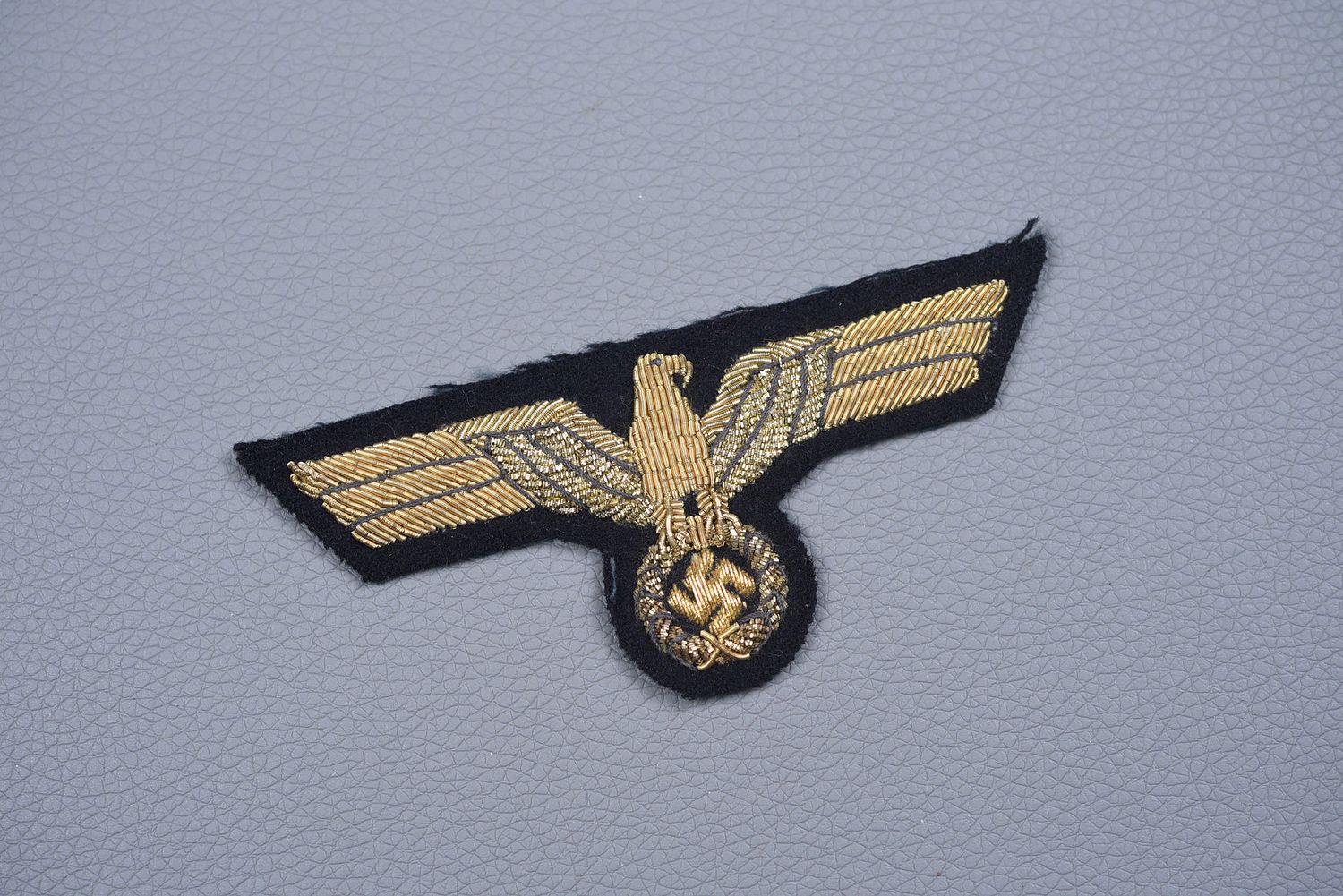 WWII GERMAN PANZER GENERAL’S OFFICERS BREAST EAGLE - GOLD BULLION ON BLACK WOOL WWII GERMAN PANZER GENERAL’S OFFICERS BREAST EAGLE - GOLD BULLION ON BLACK WOOL