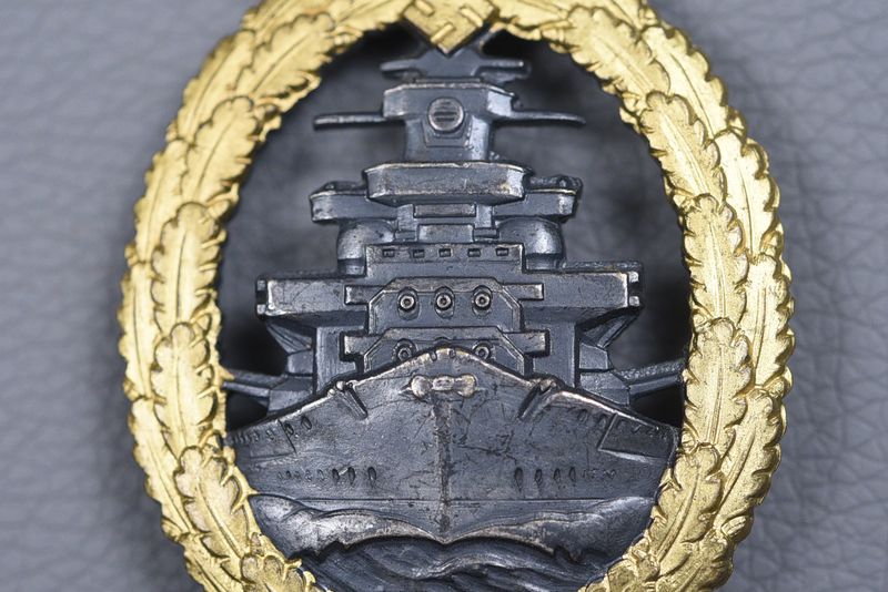 WWII GERMAN HIGH SEAS FLEET BADGE BY SCHWERIN
