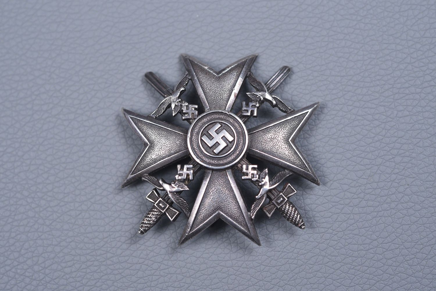 WWII GERMAN SPANISH CROSS w/SWORDS IN SILVER BY C.E. JUNCKER WWII GERMAN SPANISH CROSS w/SWORDS IN SILVER BY C.E. JUNCKER